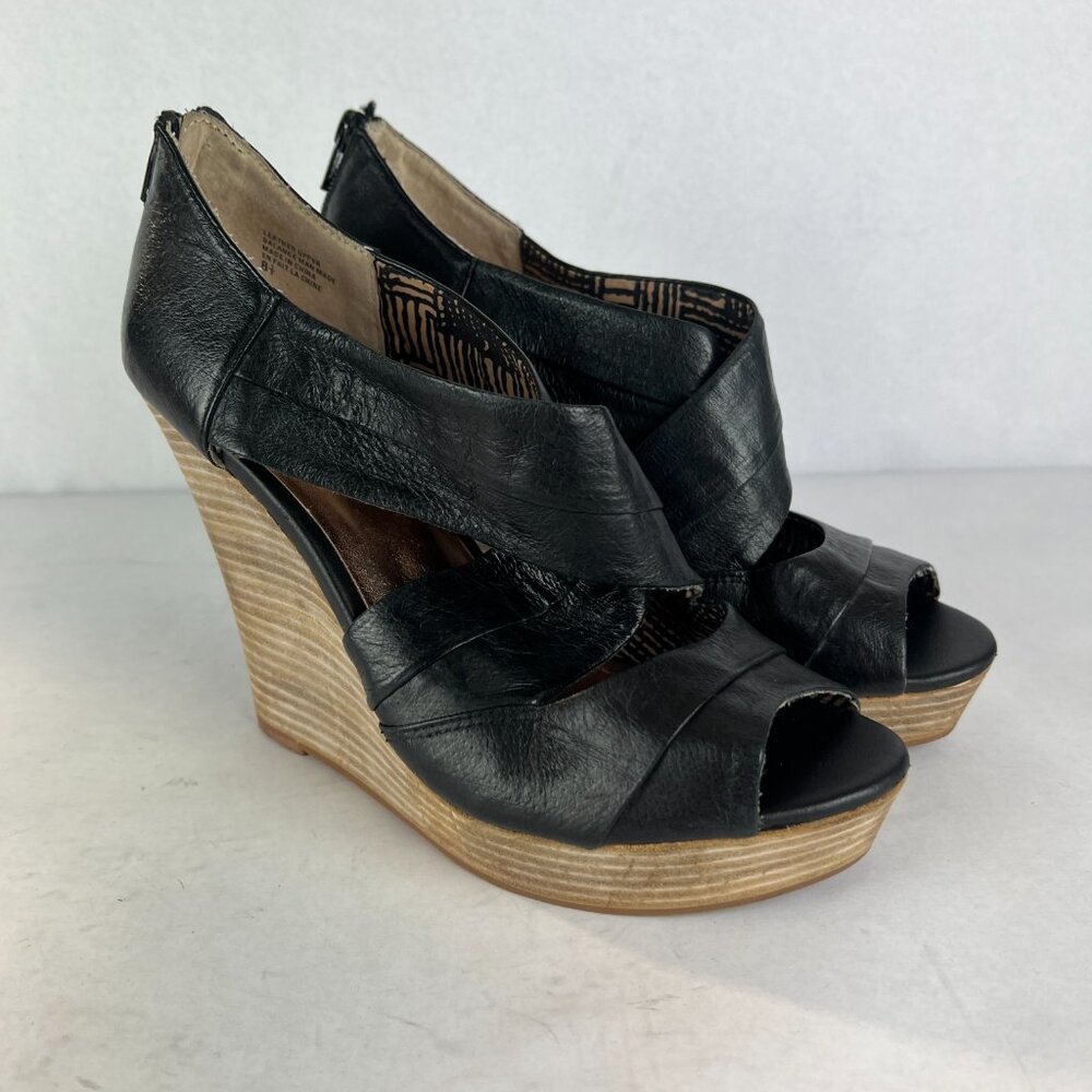 Seychelles Sandals Womens 8.5 Black Leather Wedge Stacked Heel Criss Cross